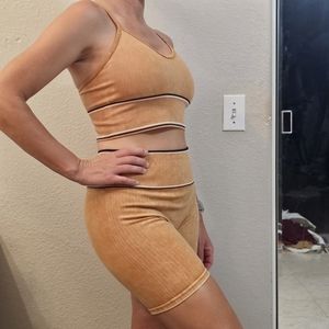 1/2 OFF Free People Movement Orange Sports Bra & Running Shorts Set Medium/Large